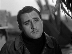 Alberto Sordi durante el rodaje de Sotto il sole di Roma en 1948.