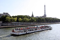 Bateau mouche en el Sena
