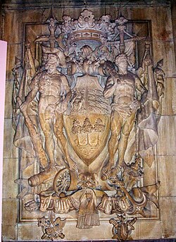 Relieve histórico del escudo de Guipúzcoa