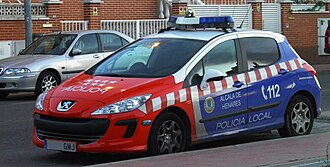Vehículo patrulla de las BESCAM en Alcalá de Henares