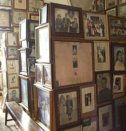 Exvotos en el Santuario de la Virgen del Monte en España