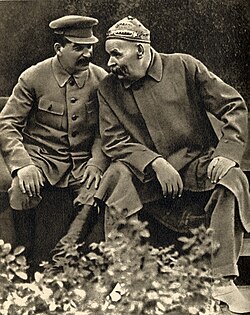 Iósif Stalin junto a Máximo Gorki