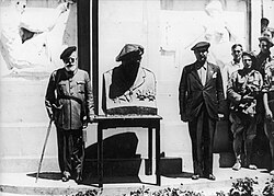 Monumento y busto conmemorativo de Sanjurjo tras su muerte en julio de 1936