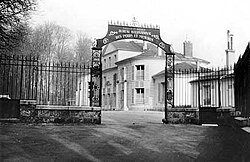 Fotografía histórica del Pavillon de Breteuil en Saint-Cloud, Francia