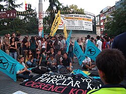 Manifestación de estudiantes contra la implantación del Proceso de Bolonia en Estambul.