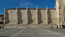Exterior del claustro de la Catedral de San Antolín de Palencia