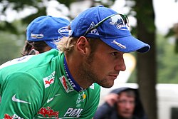 Tom Boonen luciendo el maillot verde en el Tour de Francia.
