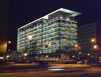 Fachada de la sede del Instituto Nacional de Estadística en Madrid