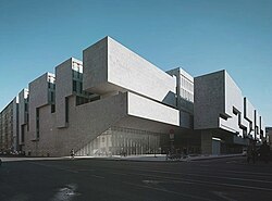 Edificio Röntgen de la Universidad Bocconi
