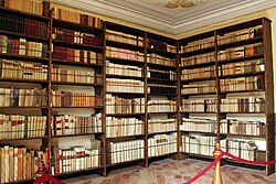 Biblioteca en el palacio familiar de Recanati