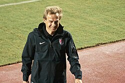 Klinsmann dirigiendo a la selección de Estados Unidos