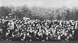 Diputados del primer sóviet reunidos en 1905