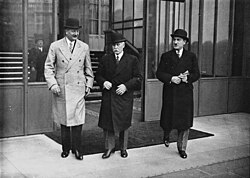 Philippe Pétain durante la crisis gubernamental de 1934 como ministro de la Guerra.