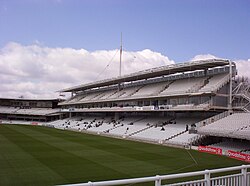 Tribuna de Lord's Cricket Ground diseñada por el arquitecto Nicholas Grimshaw