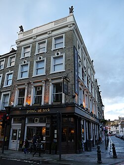 Fachada del pub Prince of Teck en Earls Court Road