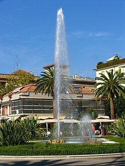 Vista de una plaza en San Benedetto del Tronto