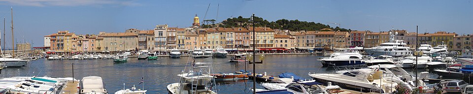 Vista panorámica del puerto de Saint-Tropez