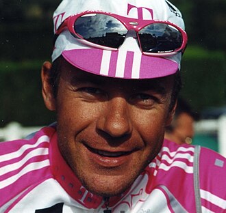 Giovanni Lombardi en su faceta como ciclista profesional