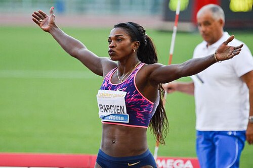 Caterine Ibargüen en una reunión atlética