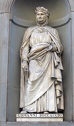 Estatua de Boccaccio en el exterior de la Galería de los Uffizi en Florencia