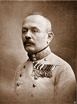 Fotografía formal del general Svetozar Boroević von Bojna.
