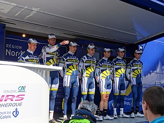 Fotografía institucional o de presentación del equipo ciclista Vacansoleil
