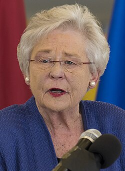 Gobernadora Kay Ivey