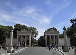 Villa Borghese entrada monumental por el piazzale Flaminio