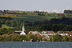 Paisaje del lago de Sempach