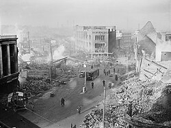 Daños en Coventry tras los bombardeos