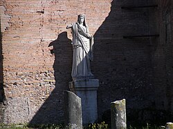 Estatua de Flavia Publicia en la Casa de las Vestales