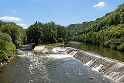 Vista del río Ourthe cerca de Chanxhe en Sprimont