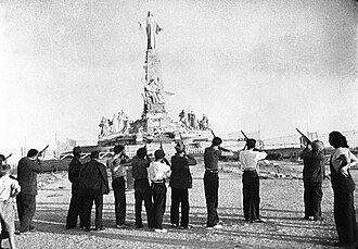 Fusilamiento del monumento al Sagrado Corazón de Jesús en el Cerro de los Ángeles por milicianos republicanos.