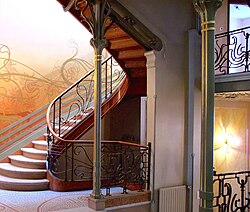 Escalera interior del Hotel Tassel en Bruselas