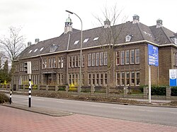 Fachada del Christelijk College Nassau-Veluwe