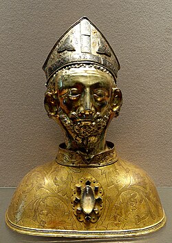 Relicario ornamental elaborado en metales preciosos para resguardar la cabeza de San Martín