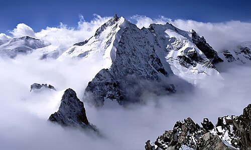 Piz Bernina desde el glaciar Morteratsch