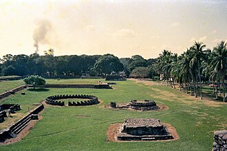 Vista de la plaza principal de las ruinas de la ciudad de Cempoala