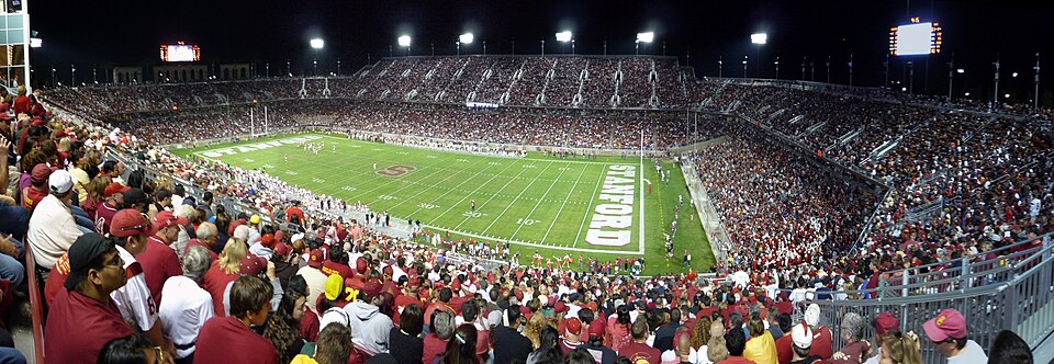 Interior y campo de juego del Estadio Stanford