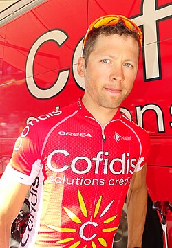 Retrato del ciclista Julien Simon