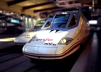 Trenes S-102 estacionados