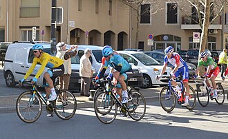 Ciclistas durante una etapa de la París-Niza 2018