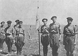 Jefes y abanderado del Requeté durante una revista en el Quintillo en 1934