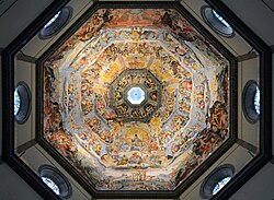 Interior de la cúpula con los frescos de Giorgio Vasari y Federico Zuccaro