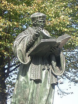 Monumento a Erasmo de Róterdam