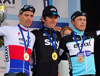 Geraint Thomas celebrando su victoria en la E3 Harelbeke 2015