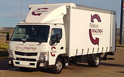 Camión rígido con caja tautliner