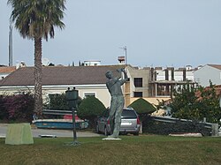 Monumento al golf ubicado en San Roque, España