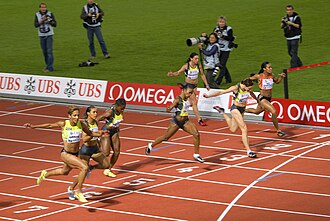 Ilustración conceptual de una marca deportiva y su relación con el récord