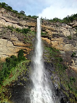 Cascada de Ditinn en la región de Futa Djalon